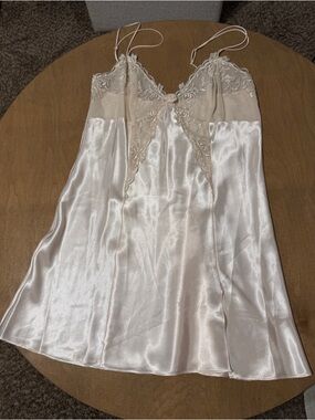 Dentelle “Belle” champagne nightie/lingerie with lace & beading embellishments